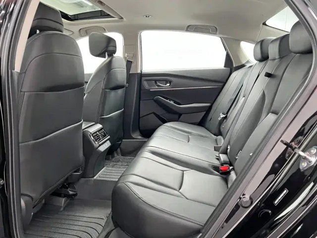 Honda Accord — Фото автомобиля 15