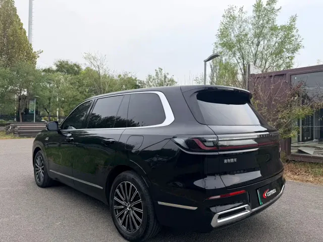 Geely Galaxy M9 — Фото автомобиля 6
