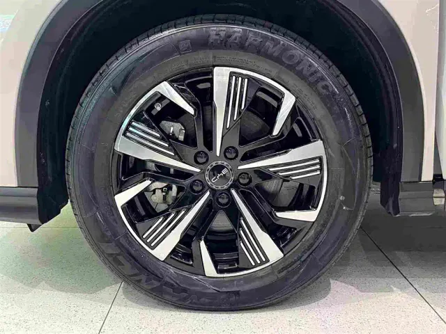 BYD Seal 05 DM-i — Фото автомобиля 20