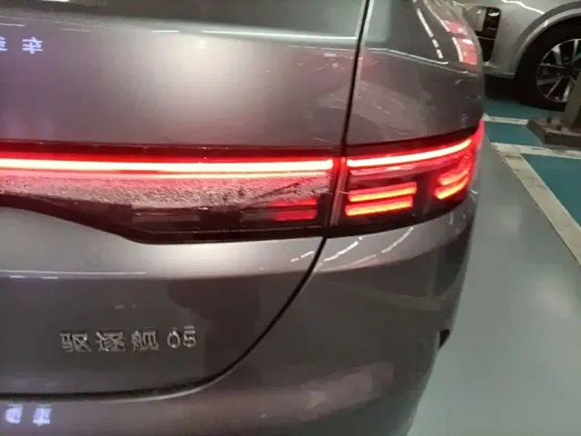 BYD Destroyer 05 — Фото автомобиля 6