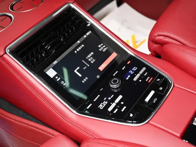 Porsche Panamera — Фото автомобиля 19