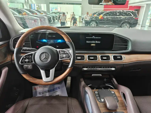 Mercedes-Benz GLS-Class — Фото автомобиля 15