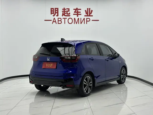 Honda Fit — Фото автомобиля 8