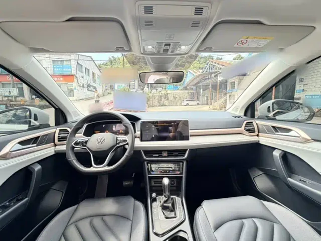 Volkswagen Tharu — Фото автомобиля 16