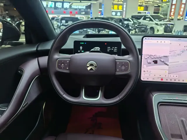 Nio ET5 Touring — Фото автомобиля 12