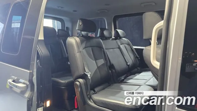 Hyundai Staria Staria — Фото автомобиля 12