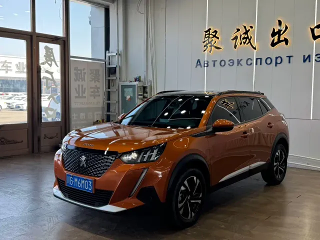 Фотография автомобиля — Peugeot 2008