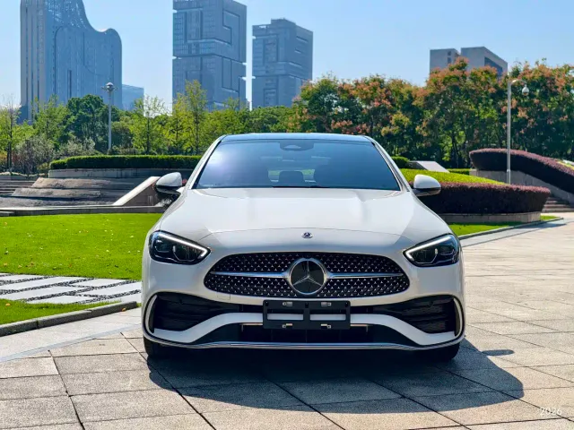Mercedes-Benz C-Class — Фото автомобиля 2