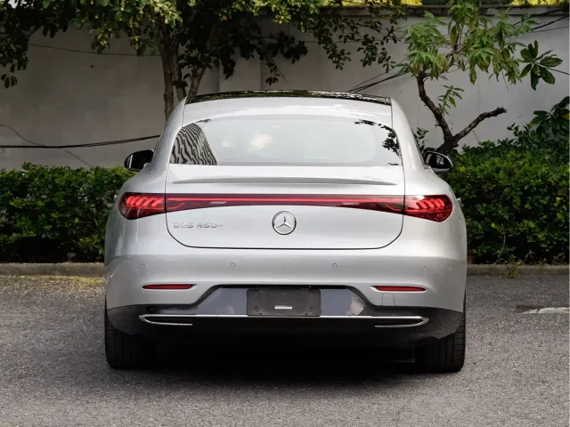 Mercedes-Benz EQS — Фото автомобиля 5