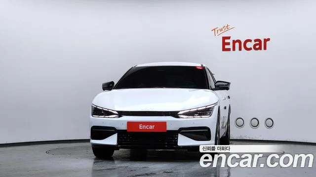 Kia EV6 — Фото автомобиля 3