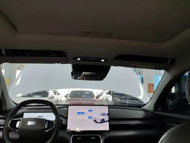 Geely Galaxy L6 — Фото автомобиля 17