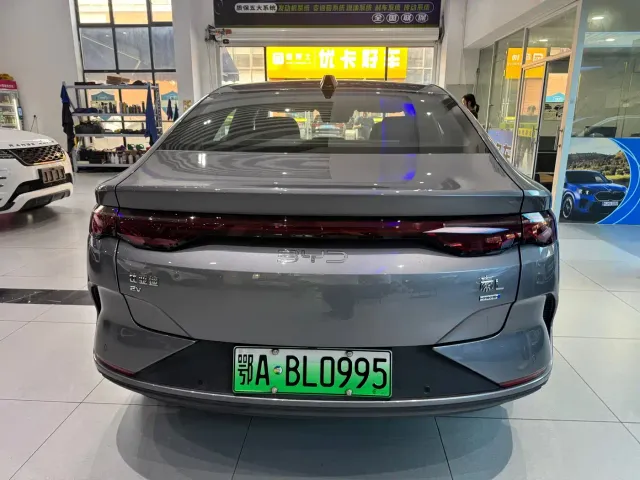 BYD Qin L — Фото автомобиля 8