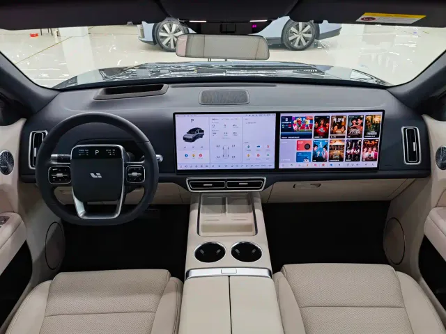 Li Auto L8 — Фото автомобиля 5