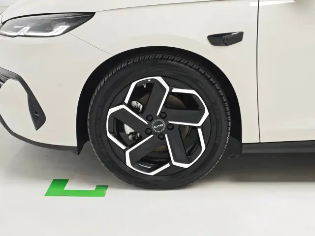 BYD Seal 06 — Фото автомобиля 8