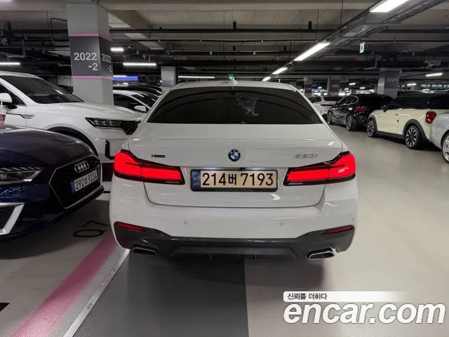 BMW 5 Series G30 — Фото автомобиля 4