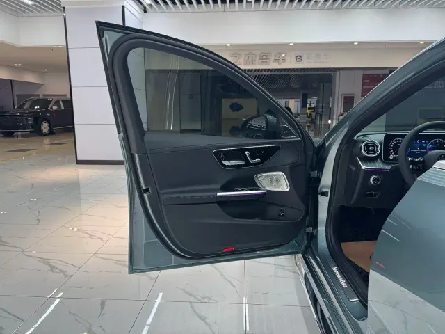 Mercedes-Benz C-Class — Фото автомобиля 14