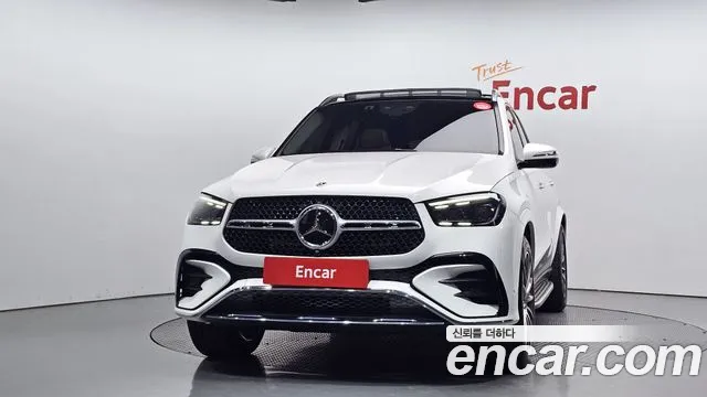 Mercedes-Benz GLE-Class — Фото автомобиля 3