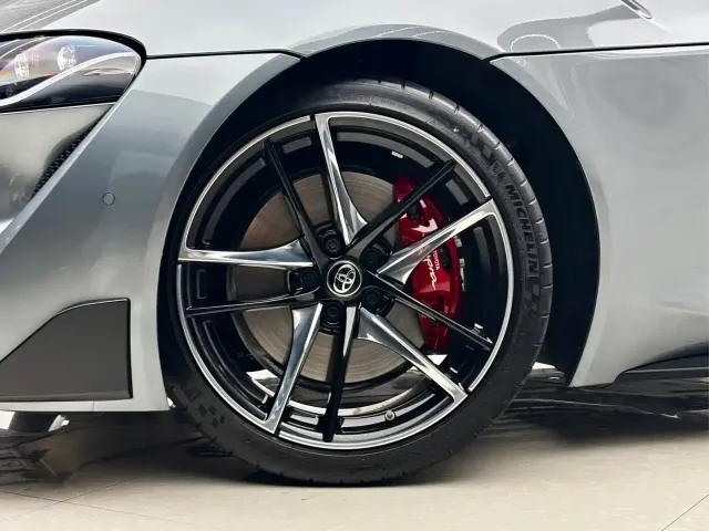 Toyota Supra — Фото автомобиля 5