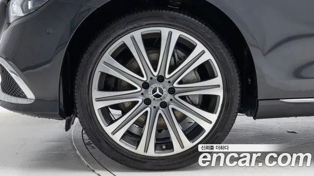 Mercedes-Benz E-Class W213 — Фото автомобиля 5