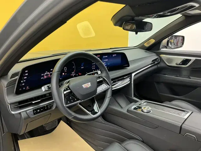 Cadillac CT6 — Фото автомобиля 27