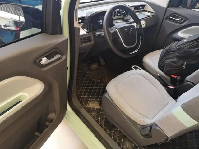 Wuling Hongguang Mini EV — Фото автомобиля 15