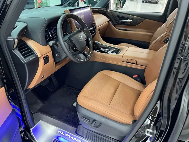 Toyota Alphard — Фото автомобиля 20