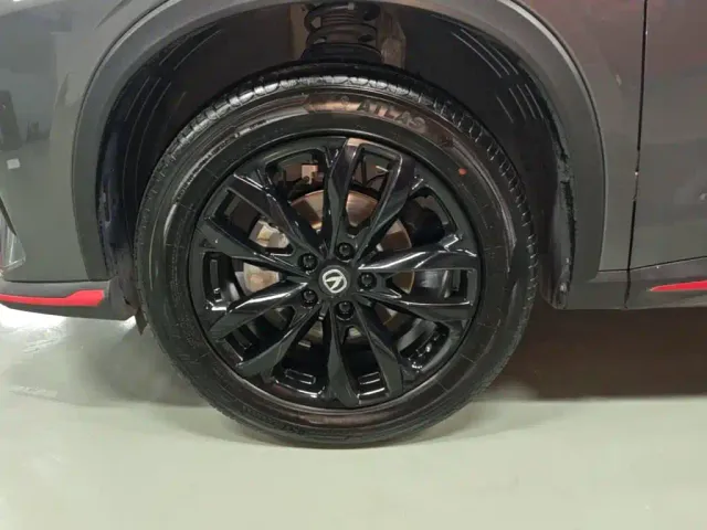 Changan X5 Plus — Фото автомобиля 22