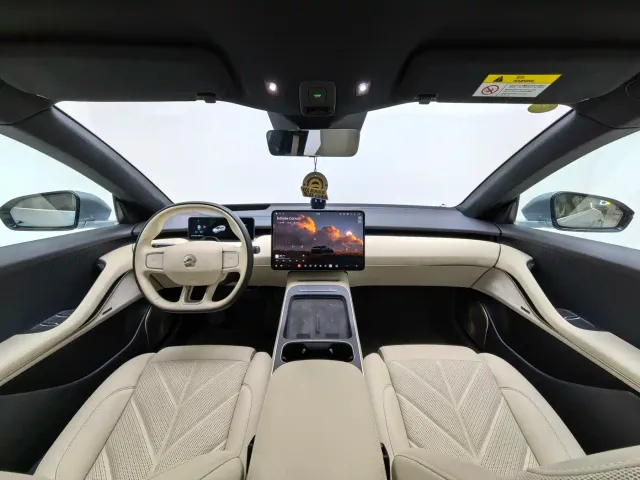 Nio ET5 Touring — Фото автомобиля 6