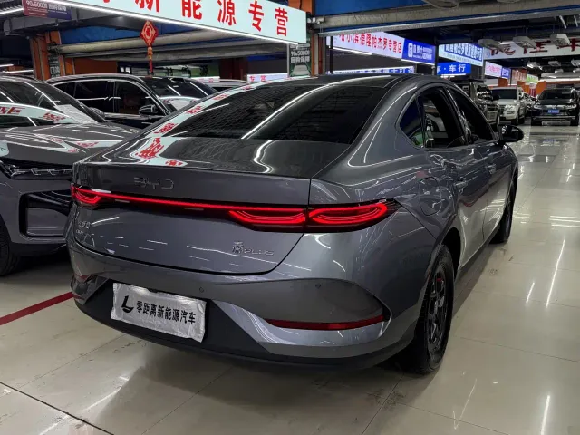 BYD Qin PLUS — Фото автомобиля 6
