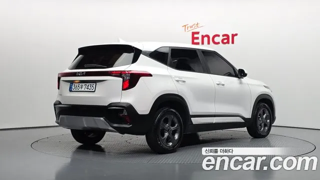 Kia Seltos — Фото автомобиля 2