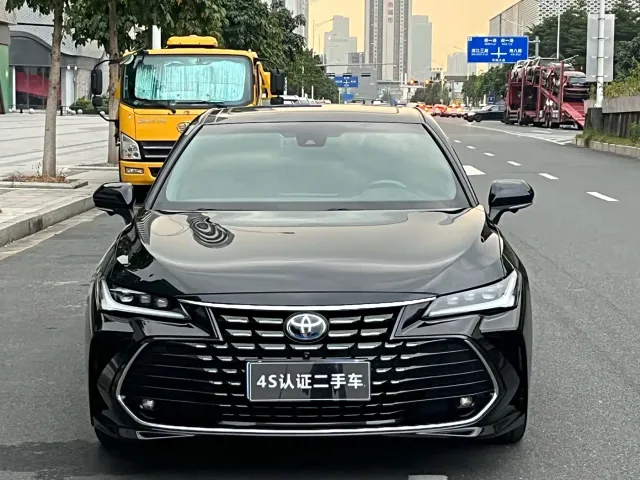 Toyota Avalon — Фото автомобиля 2