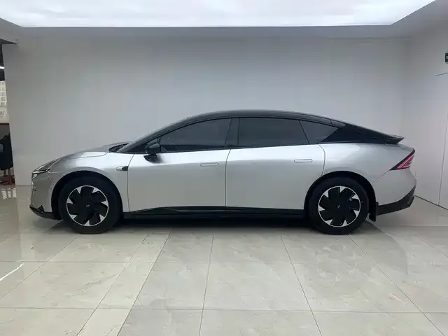 Xpeng P7+ — Фото автомобиля 12