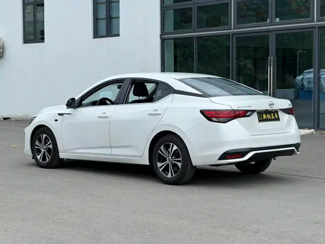 Nissan Sylphy — Фото автомобиля 14