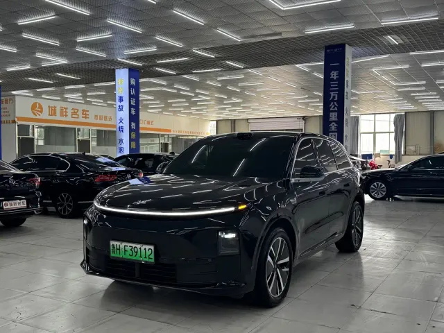 Фотография автомобиля — Li Auto L6