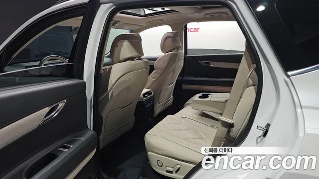 Genesis GV80 — Фото автомобиля 17