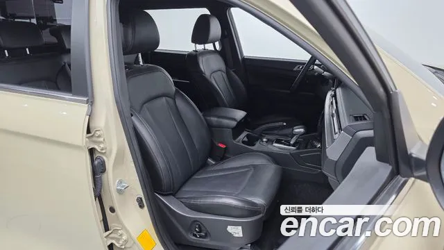 KG_Mobility_Ssangyong Rexton Новый Rexton Sport Khan Дизель 2.2 4WD — Фото автомобиля 11