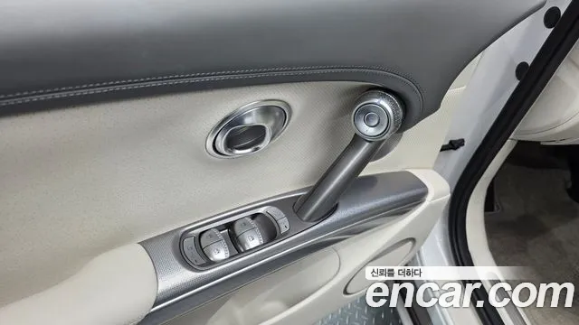 Genesis GV60 — Фото автомобиля 20