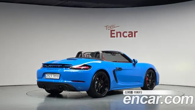 Porsche 718 — Фото автомобиля 2