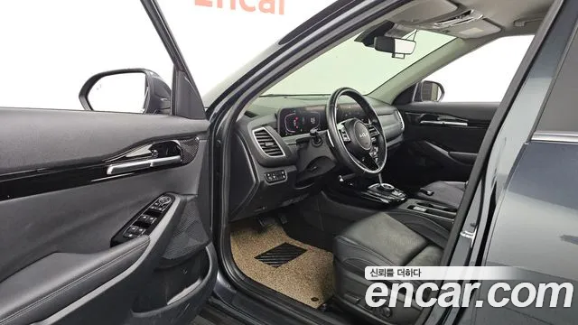 Kia Seltos — Фото автомобиля 10