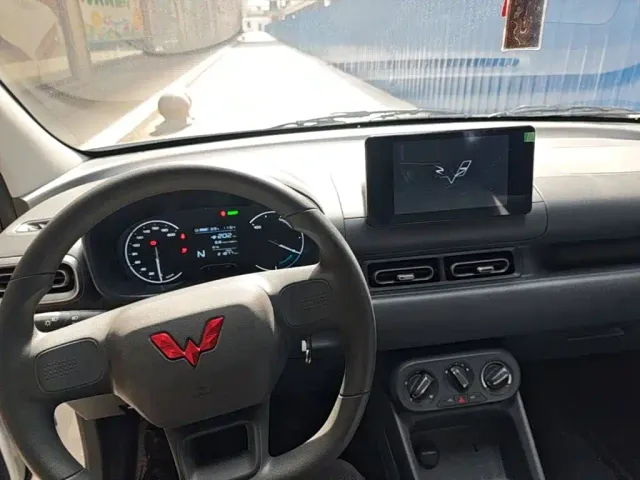 Wuling Hongguang — Фото автомобиля 5