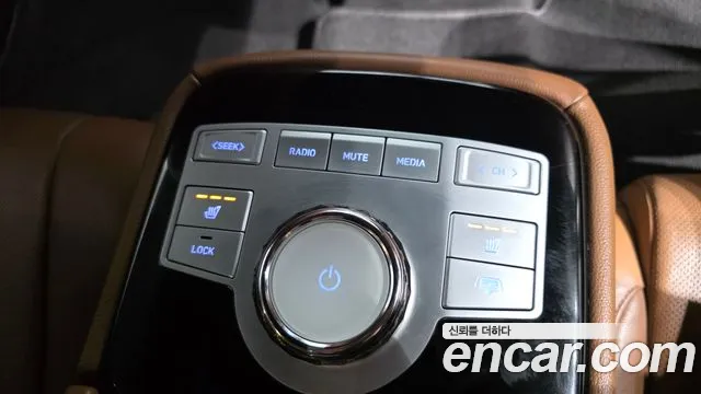Genesis G80 RG3 — Фото автомобиля 30