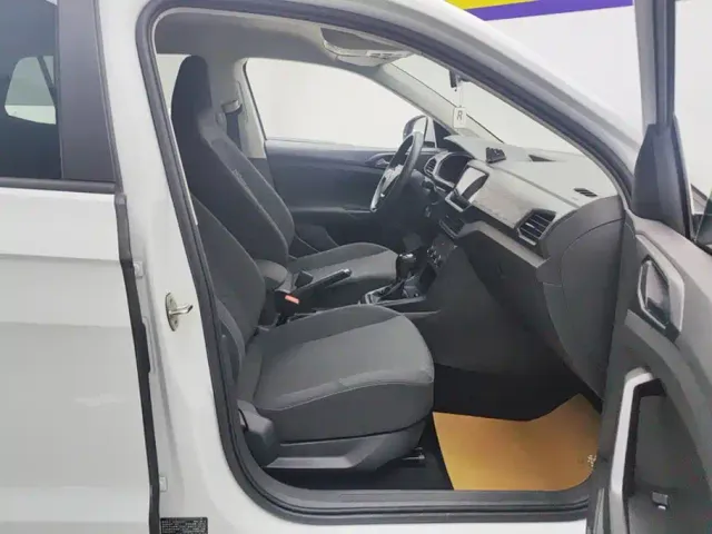 Volkswagen T-Cross — Фото автомобиля 8