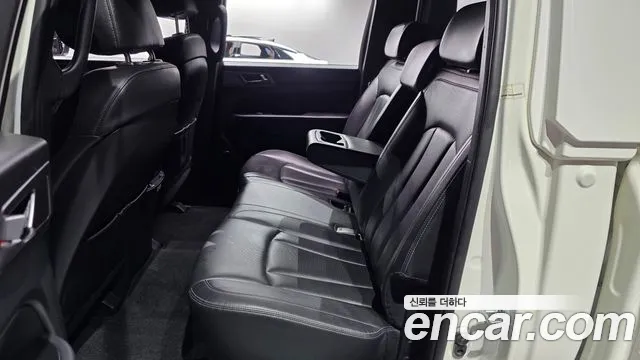 KG_Mobility_Ssangyong Rexton — Фото автомобиля 11