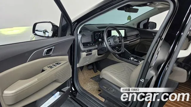 Kia Carnival Generation 4 — Фото автомобиля 15