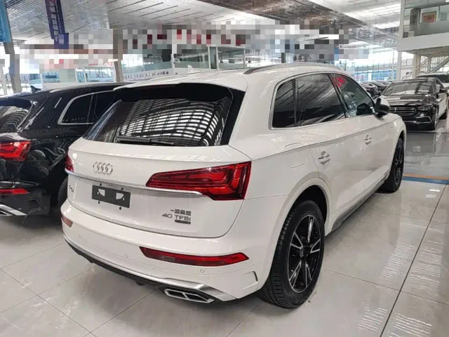 Audi Q5L — Фото автомобиля 6