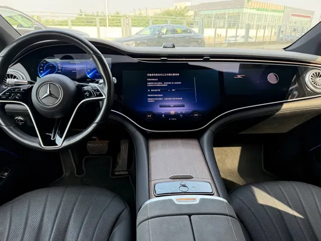 Mercedes-Benz EQS — Фото автомобиля 14