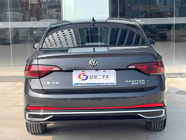 Volkswagen Sagitar — Фото автомобиля 12