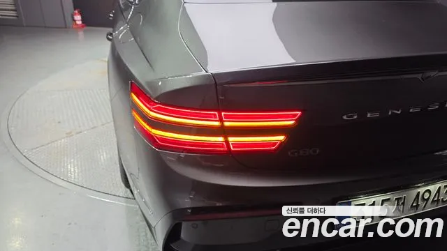 Genesis G80 Бензин 2.5 турбо AWD — Фото автомобиля 22