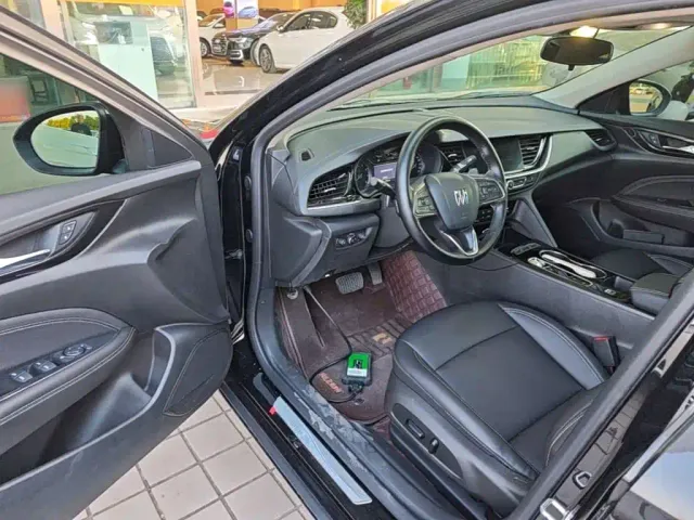Buick Regal — Фото автомобиля 15