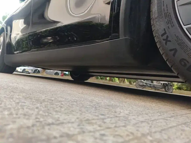 Tesla Model Y L — Фото автомобиля 20